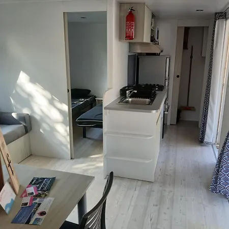 Mobil Dans 4 Etoiles * Valras-Plage